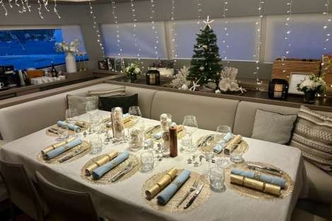 Review img # 9 of the yacht AURA