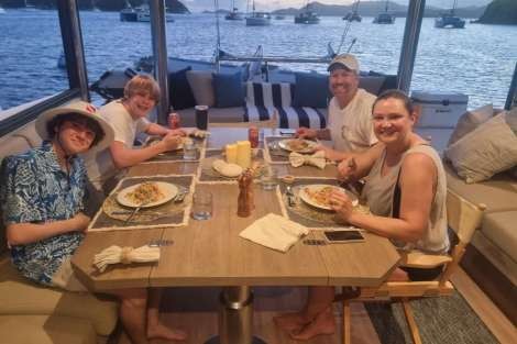 Review img # 10 of the yacht BLUE HORIZON