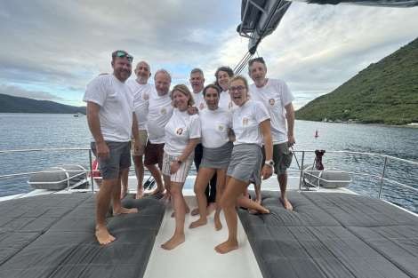 Review img # 1 of the yacht COLIBRI