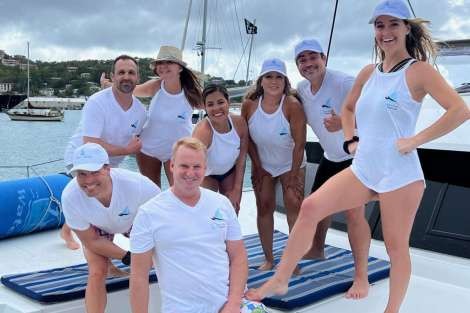 Review img # 45 of the yacht DEVINE SAILING