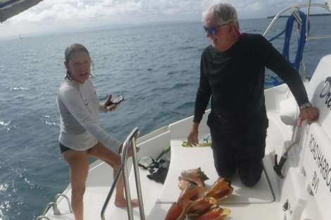 Review img # 11 of the yacht DREAMING ON