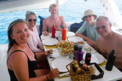 Review img # 7 of the yacht DREAMING ON