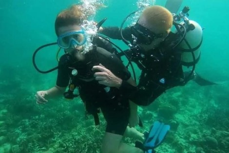 Review img # 96 of the yacht ISOLABLUE