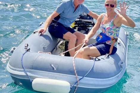 Review img # 33 of the yacht ISOLABLUE