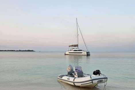 Review img # 3 of the yacht KITTIWAKE