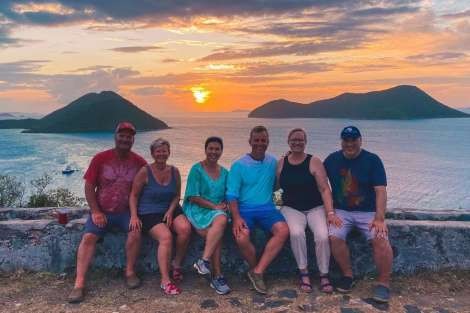 Review img # 17 of the yacht KNOT 5280