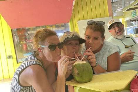 Review img # 126 of the yacht MAKIN MEMORIES