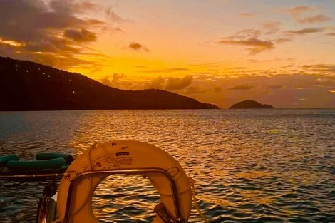 Review img # 98 of the yacht MAKIN MEMORIES