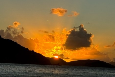 Review img # 43 of the yacht MAKIN MEMORIES