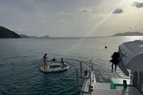 Review img # 4 of the yacht MAKIN MEMORIES