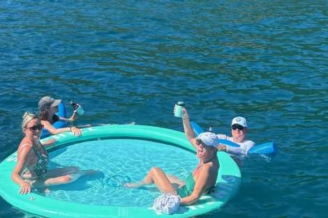 Review img # 11 of the yacht MAKIN MEMORIES