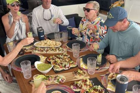 Review img # 100 of the yacht MARE BLU