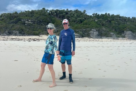 Review img # 19 of the yacht TAHINA