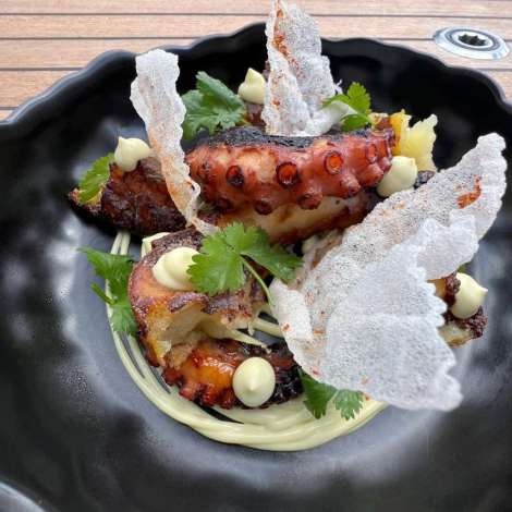 Food onboard XANDROS # 3